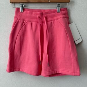 NWT Lululemon Scuba High-Rise Short 5" Sakura Pink Size 4
